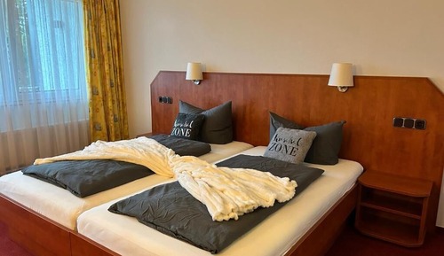 Classic Quadruple Room, 2 Double Beds, Pets Allowed, Garden View