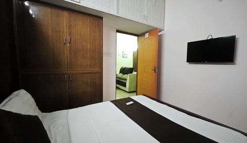 Luxury Apartment, Balcony, City View