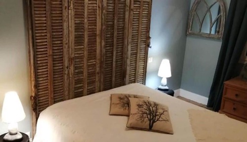 Basic Room, City View