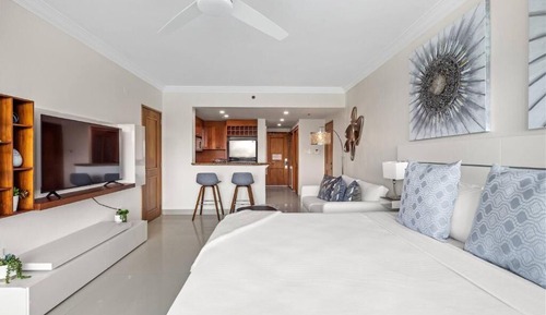 Deluxe Studio, Balcony, Bay View