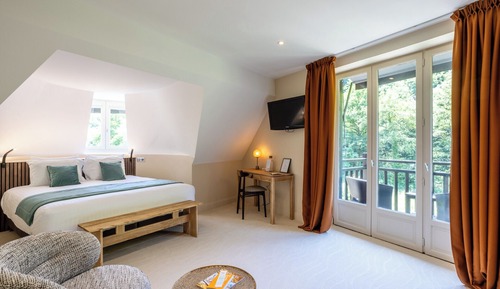 Suite, Balcony, River View