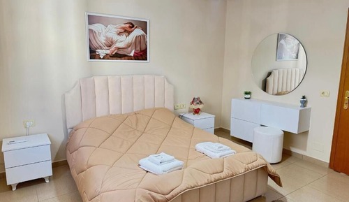 Apartment, Balcony, City View