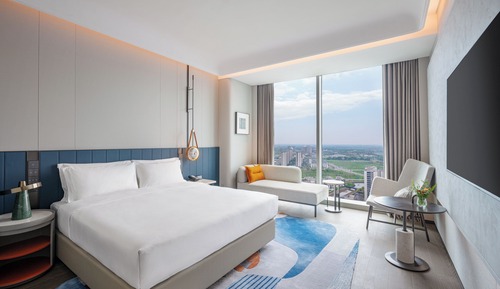 Executive Room, 1 King Bed, Club Lounge Access, City View