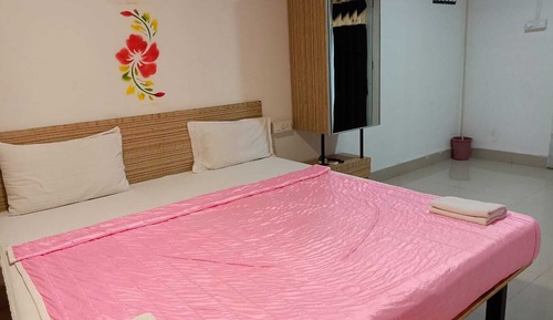 Comfort Room, Lake View