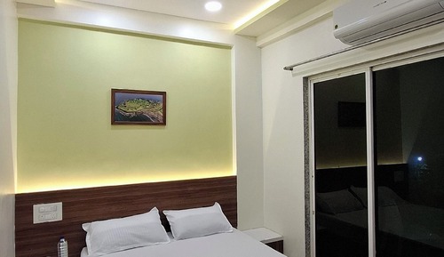 Deluxe Double Room, Garden View