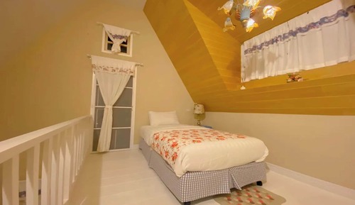 Triple Room, Valley View