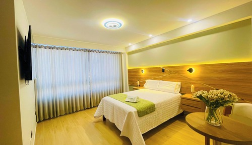 Comfort Room, City View