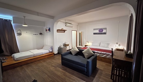 Deluxe Triple Room, City View