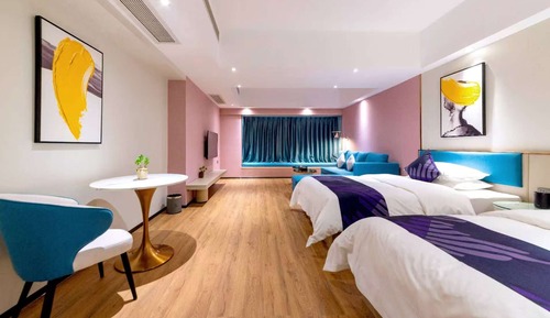 Superior Twin Room, City View