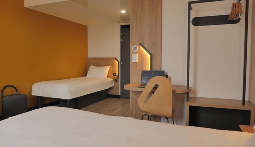 Classic Quadruple Room