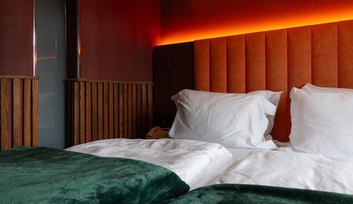 Classic Twin Room, City View