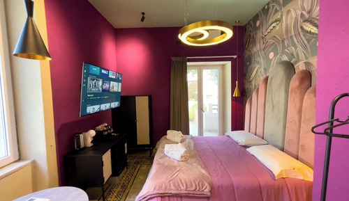 Deluxe Double Room, 1 Queen Bed, Balcony, Courtyard View