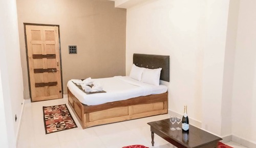 Deluxe Apartment, Balcony, Hill View