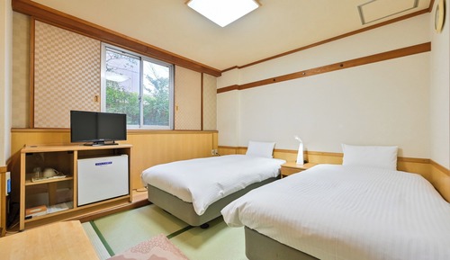 Japanese-style Twin Room, Smoking