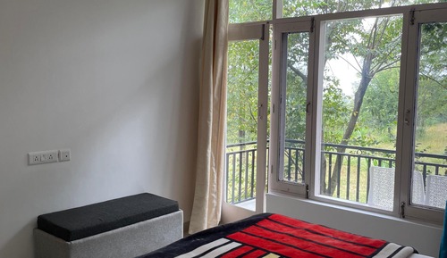 Deluxe Room, Balcony, Hill View