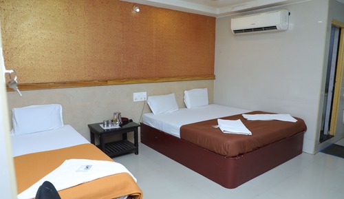 Luxury Triple Room