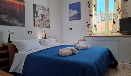 Panoramic Penthouse, City View