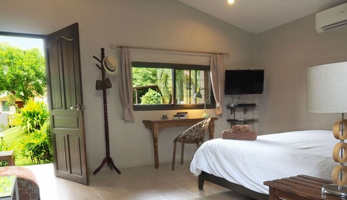 Family Bungalow, 2 Bedrooms, Pool View