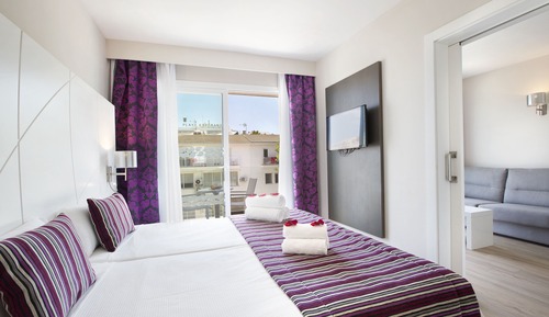 Suite, Terrace (2 adults + 1 child)