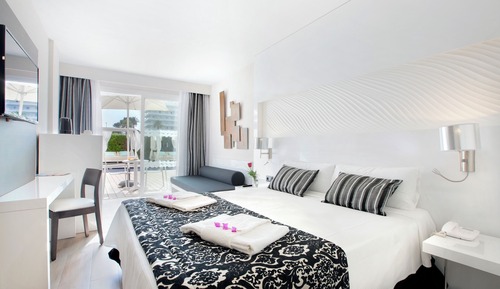 Junior Suite, Pool View (Swim up, 2 adults)