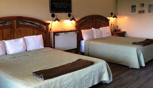 Pet Friendly Double King