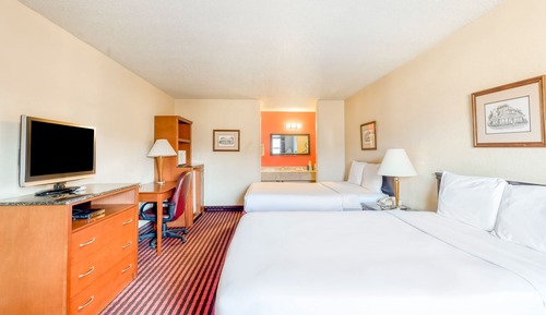 Room, 2 Queen Beds, Smoking