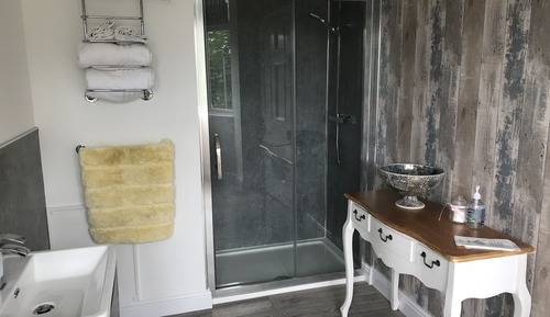 Triple Room (Room 2)