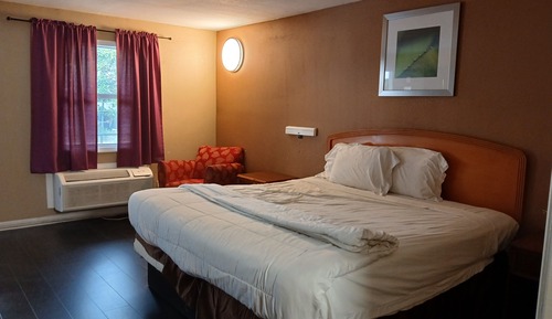 Deluxe Room, 1 King Bed, Non Smoking