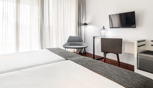 Double Room (Two Beds)