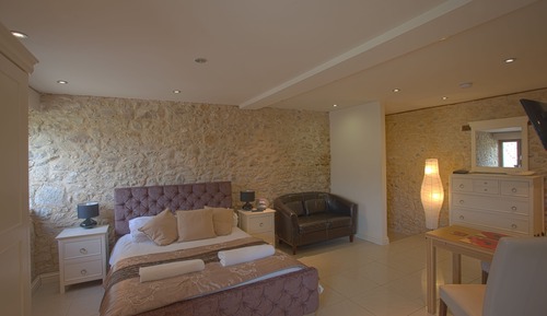 Luxury Studio