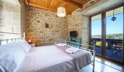 Luxury Suite, 2 Bedrooms, Valley View