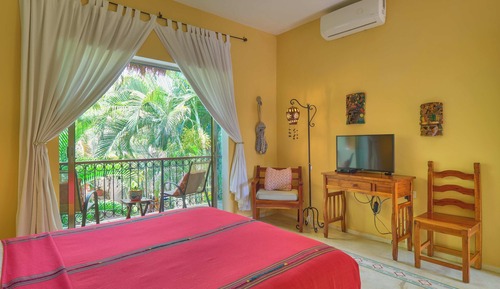 Room, 1 Queen Bed, Balcony