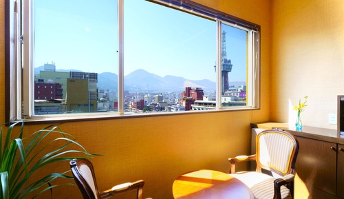 Twin Room with City View and Shared Bath