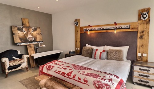 Double Room, Annex Building