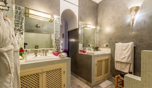 Superior Double Room (Saada)