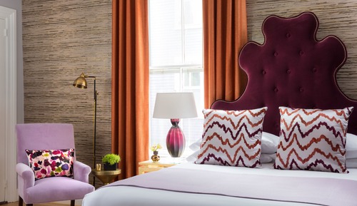 Queen Deluxe (Free curated small plates breakfast included)