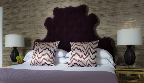 Queen Junior Suite (Free curated small plates breakfast included)