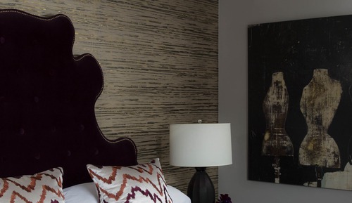 Queen (Free curated small plates breakfast included)