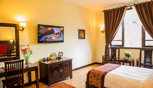 Deluxe Double or Twin Room