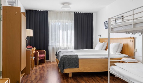 Standard Room, 2 Twin Beds, Non Smoking (Bunk beds)