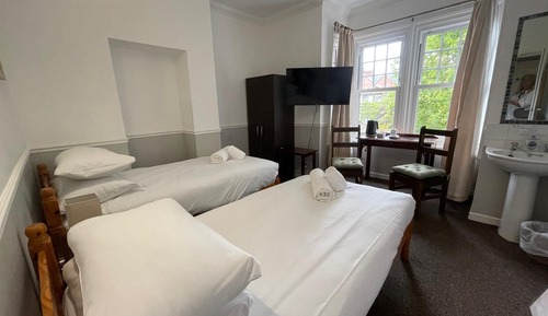 Standard Twin Room, Shared Bathroom