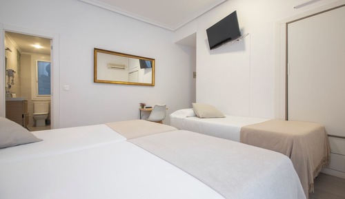 Triple Room