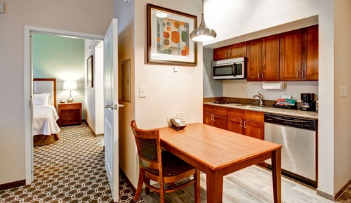 Suite, 1 King Bed, Accessible (Hearing)