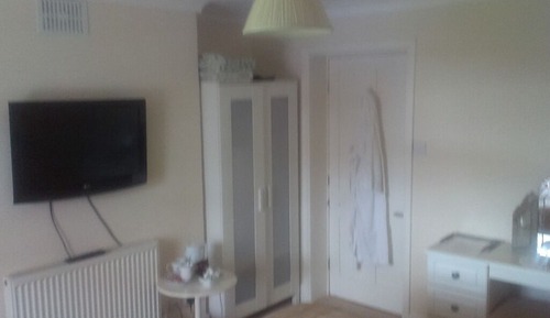 Double or Twin Room, Private Bathroom (SIDE)