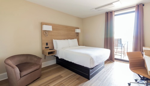 Studio, 2 Queen Beds, Balcony