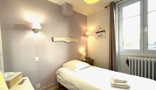 Standard Single Room with Shower