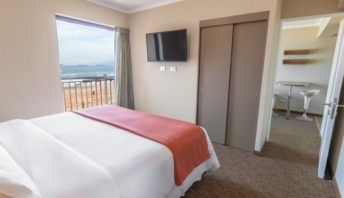 Junior Suite, 1 King Bed, Balcony, Beach View