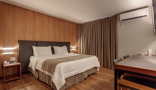 Premier Room