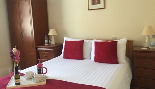 Traditional Twin Room, 2 Twin Beds, Private Bathroom (Room 4)