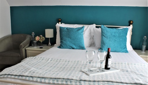 Standard Double Room, Ensuite (Room 8)